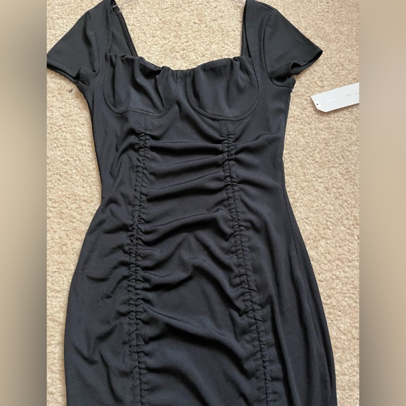 Black dress - Picture 3 of 3